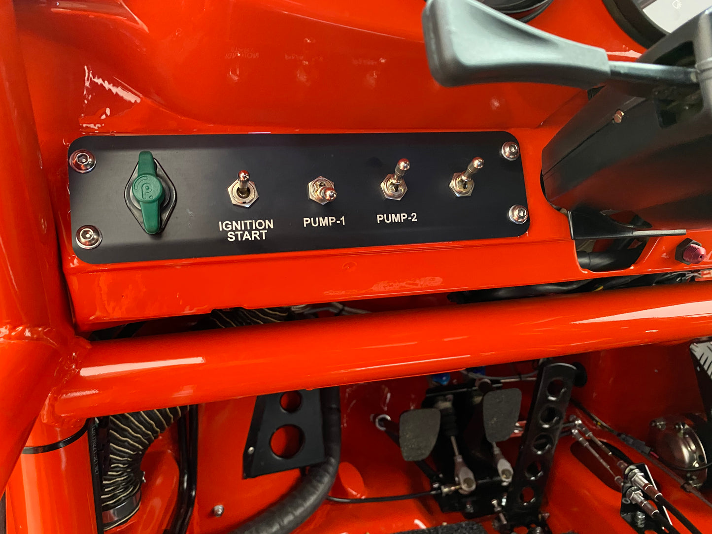 Dash mounted bias adjustment knob