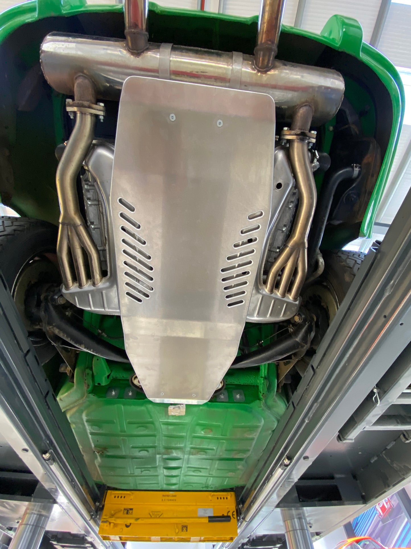 Rear skid plate
