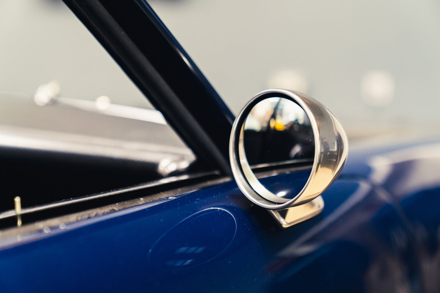 Lightweight Mirror set