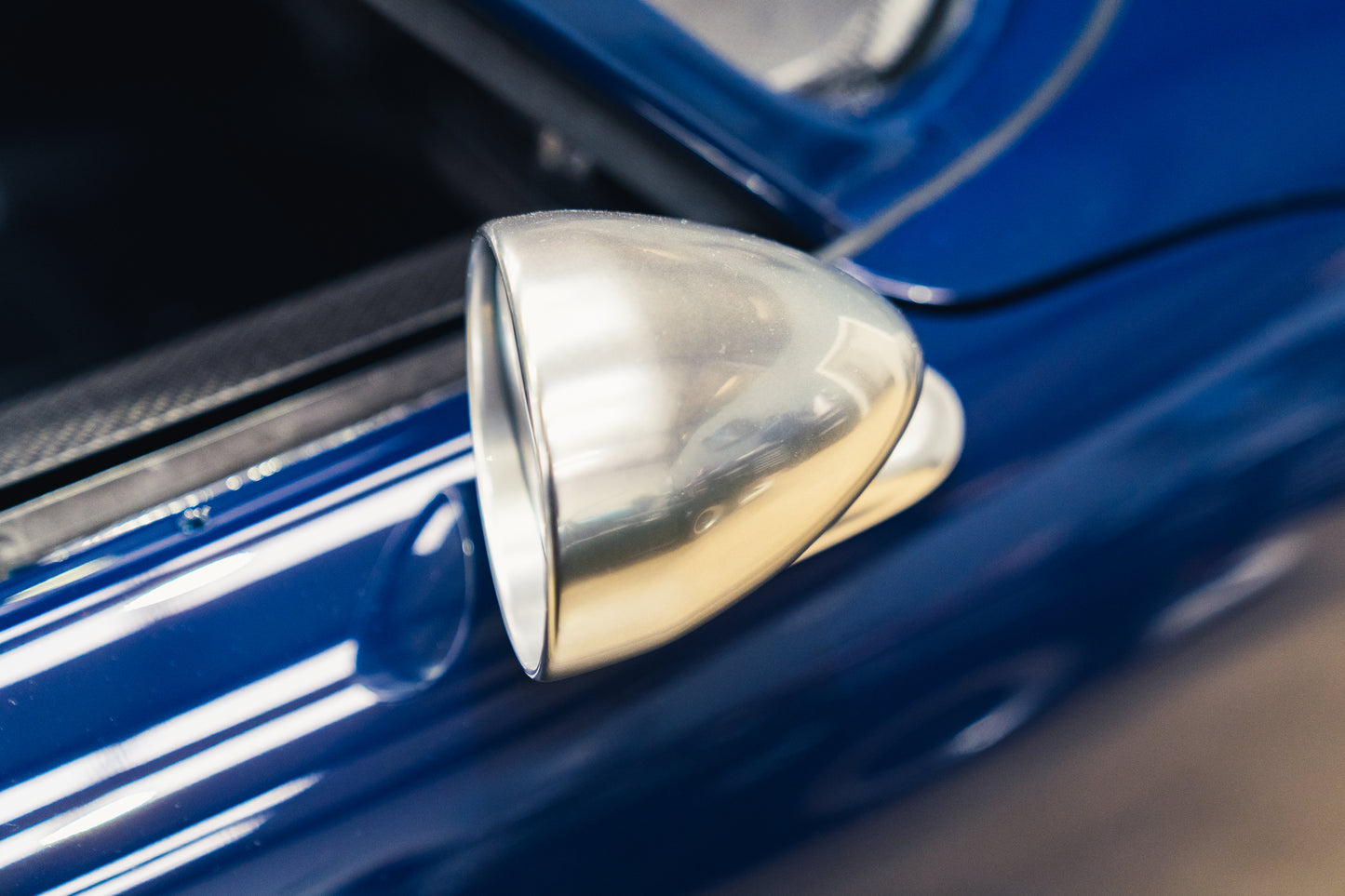 Lightweight Mirror set